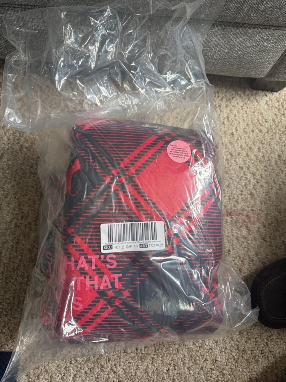 NWT Red and Black VS PINK Dog plaid blanket